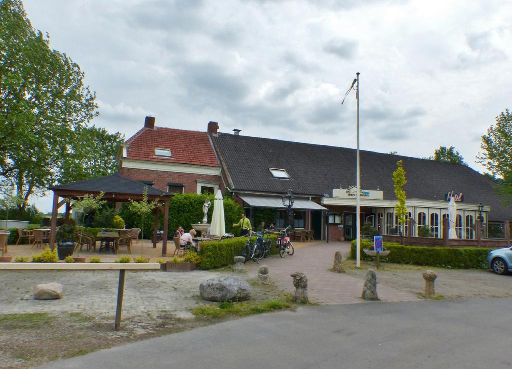 Hotel In Den Stallen Winschoten Exterior photo
